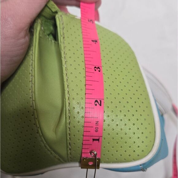 VINTAGE Y2K two tone retro barrel crossbody shoulder east west bag purse - Picture 11 of 11